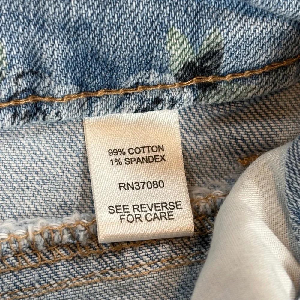 Catherines Est 1946 Denim Floral Rose Print Jean Shorts Light Wash Blue W 16 - Picture 4 of 4